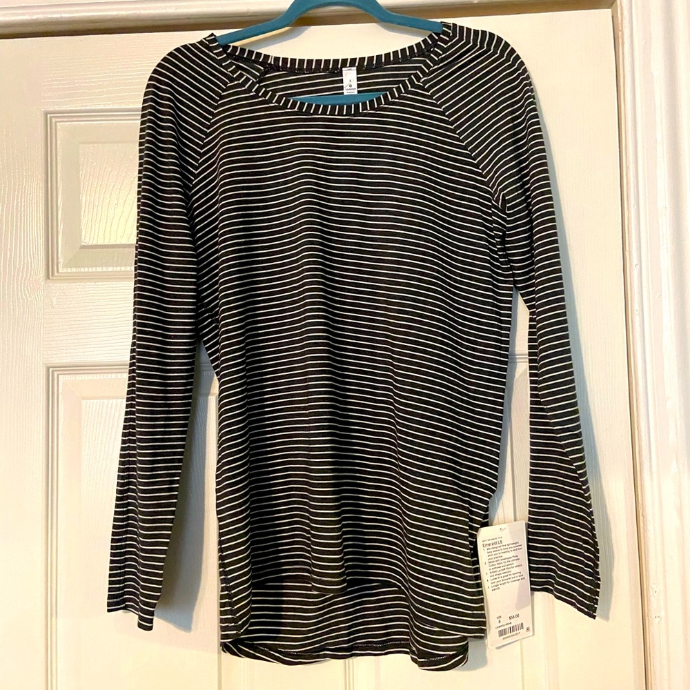 NWT Lululemon Long Sleeve Emerald Strip Top Size 8